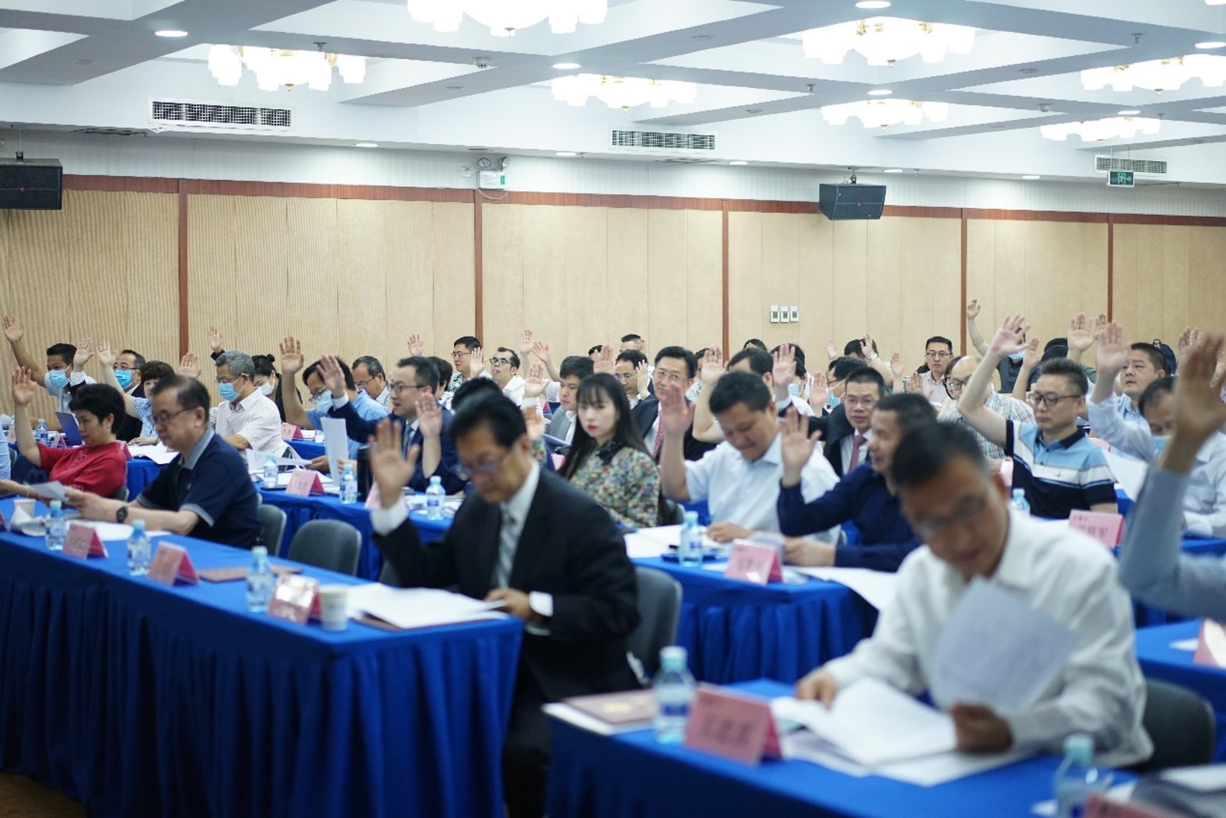 C:\Users\ADMINI~1\AppData\Local\Temp\WeChat Files\82a9f227c36516de98b9797657596d0.jpg